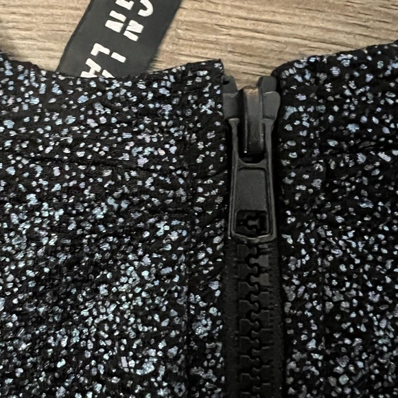 Design Lab Lord & Taylor Sparkling Black and blue Tank cropped Top NWT - Picture 5 of 9